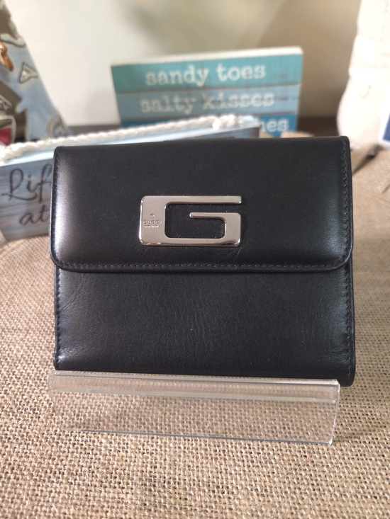 Gucci Handbags - LIKE NEW Gucci Black Leather Wallet with Silver 'G' Hardware